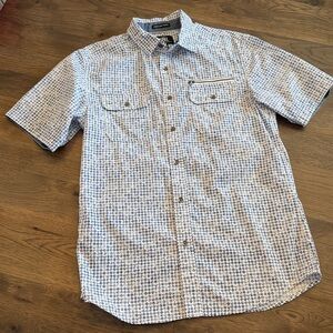 Rock & Republic Men's Small White with Blue Patter Short Sleeve Button Up